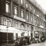 La maison de couture Molyneux, installée à Paris 5 rue Royale (VIII ème arrondissement) en 1925. Cliché : BHVP / Parisienne de Photographie - Photographie Seeberger Frères © BnF