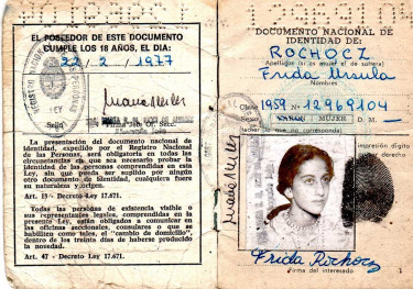 Passeport argentin de Frida Rochocz (1976)
