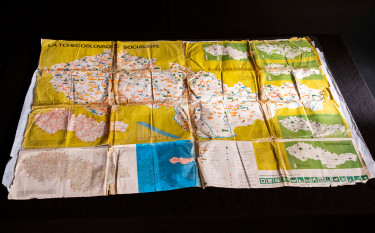 Sylviane Drvar's gift: map of Czechoslovakia