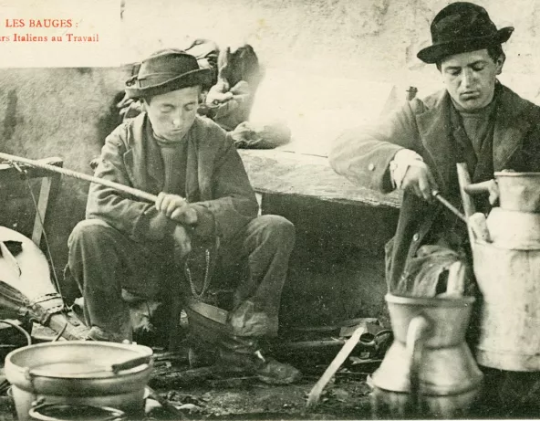 Carte postale montrant des rétameurs