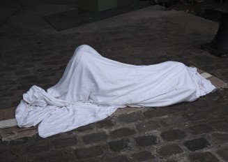 Mathieu Pernot, Sans titre, Les migrants (série), 2009