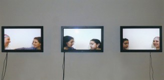 Mother Tongue, 2002. Installation vidéo.