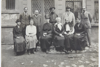 Portrait de groupe issu du fond Kousnetzoff