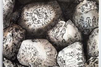 Khaled Takreti, Les balluchons, 2016, dessin à l'encre de Chine noire sur papier, 211 cm x 148 cm, Musée national de l'histoire de l'immigration, inv. 2020.22.1