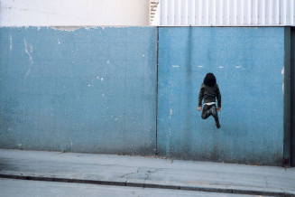 Denis Darzacq, La chute n°1, 2006