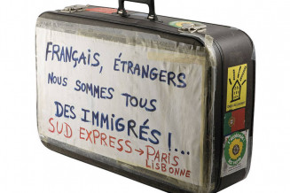 La valise "militante" de Manuel Valente Tavares. Photo : Lorenzö © Musée national de l’histoire et des cultures de l’immigration