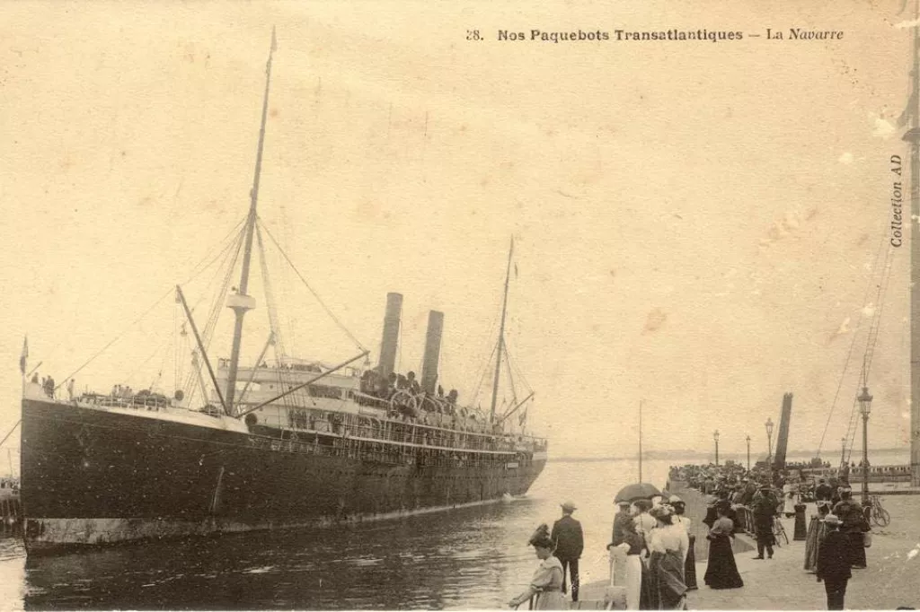 Nos Paquebots Transatlantiques. La Navarre. Carte postale non datée © Creative Commons