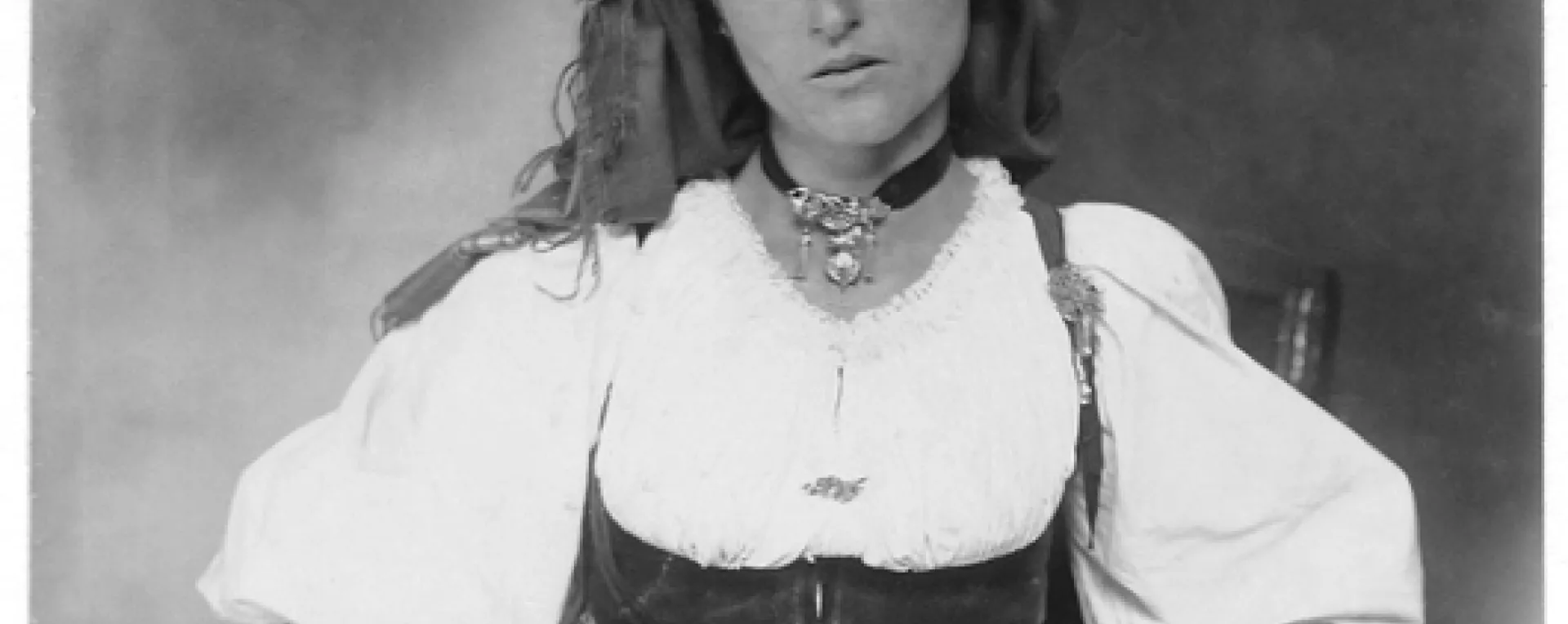 Augustus Sherman, Femme italienne, sans date © Courtesy the Statue of Liberty National Monument, the Ellis Island Immigration Museum, and the Aperture Foundation.