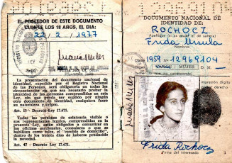 Passeport argentin de Frida Rochocz (1976) © Musée national de l'histoire et des cultures de l'immigration
