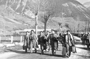 Italiens arrivant du Piémont et du Val d’Aoste en 1946 © L’illustration
