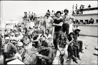 Fos‐sur‐Mer : meeting CGT sur le chantier de l’usine sidérurgique Solmer, 19/06/1973 © Photo : Jacques Windenberger. Musée national de l’histoire et des cultures de l’immigration