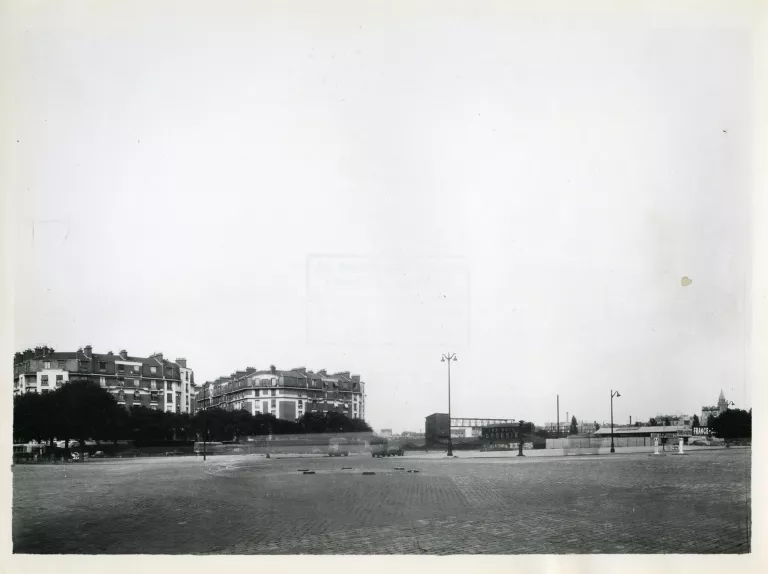 La zone. Porte de Montreuil, 1er septembre 1954