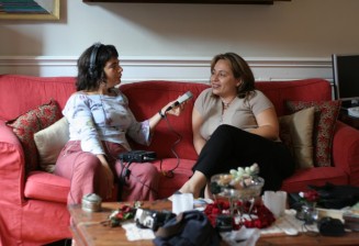 Sirma avec Irène Berelowitch de l’Atelier du Bruit.© Collection particulière Sirma Oran, Atelier du Bruit.