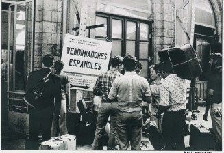 Perpignan 1975, arrival of Spanish grape-pickers 