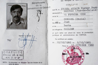 Certificate issued by OFPRA to Victor-Hugo Iturra Andaur, Chilean refugee © Collection particulière Victor-Hugo Iturra Andaur, Atelier du bruit