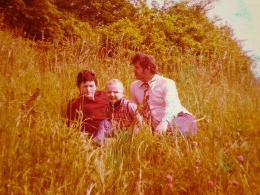 Durdija Vasic, archive. Durdija et Slobodan Vasic et leur fils aîné Darko, années 70. 