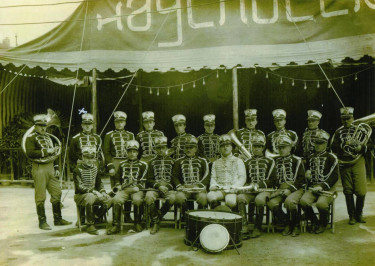 Musiciens russes de l’orchestre du cirque Hagenbeck lors de la tournée à Marseille © Musée national de l’histoire et des cultures de l’immigration