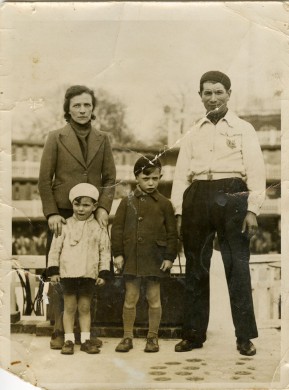 Photo d'archive de la famille Pezzoni